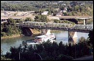 the Edmonton Queen goes under the Low Level bridge  (49 kb)